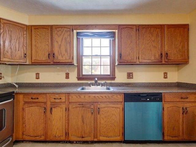 house with 3 bedroom, Shirley MA ES105425226