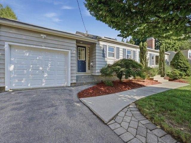 house with 3 bedroom, Shrewsbury MA ES105477871