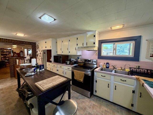 house with 3 bedroom, Somersworth NH ES103442042