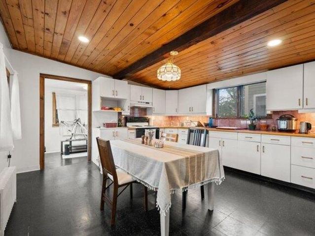 house with 3 bedroom, Somerville MA ES105562702