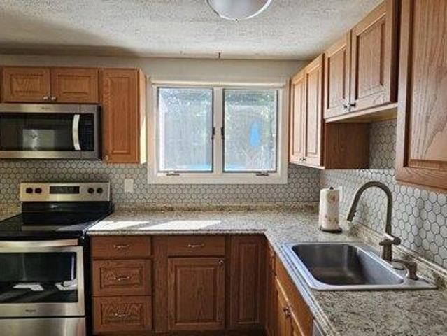 house with 3 bedroom, South Windsor CT ES105416777
