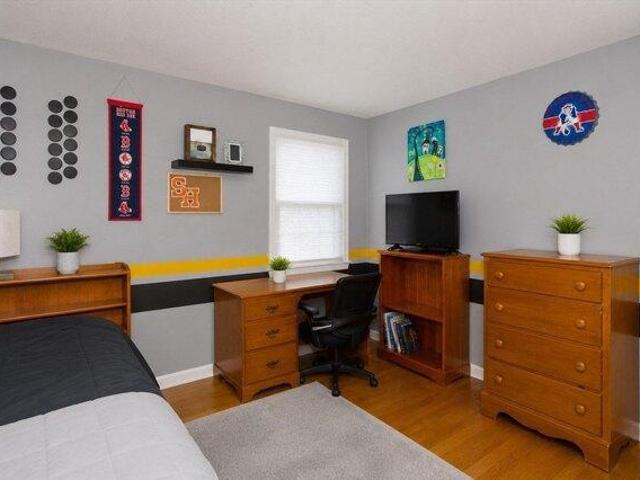 house with 3 bedroom, South Hadley MA ES104568799