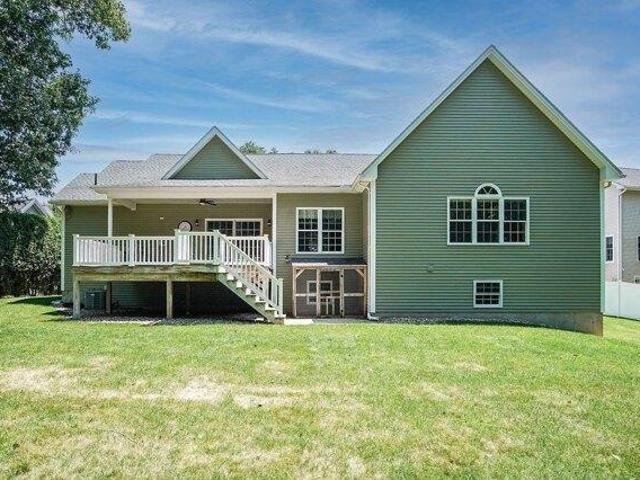 house with 3 bedroom, South Hadley MA ES104606471