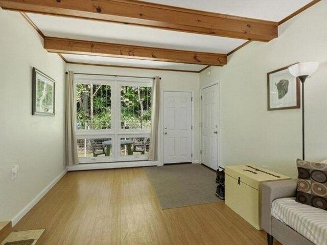 house with 3 bedroom, South Hadley MA ES105255792
