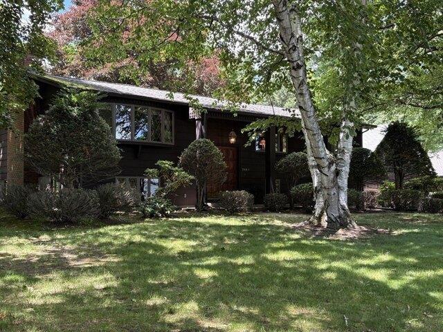 house with 3 bedroom, South Hadley MA ES105367644