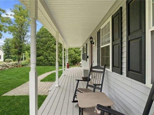 house with 3 bedroom, South Kingstown RI ES105548398