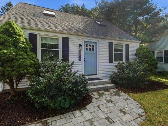 house with 3 bedroom, South Portland ME ES105576246