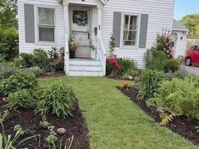 house with 3 bedroom, South Portland ME ES105652383