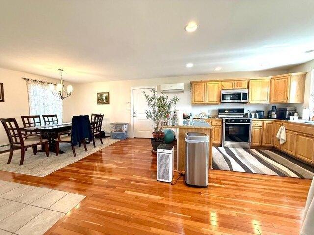 house with 3 bedroom, South Portland ME ES105611198