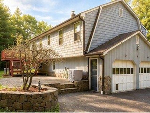 house with 3 bedroom, Southbury CT ES105476611