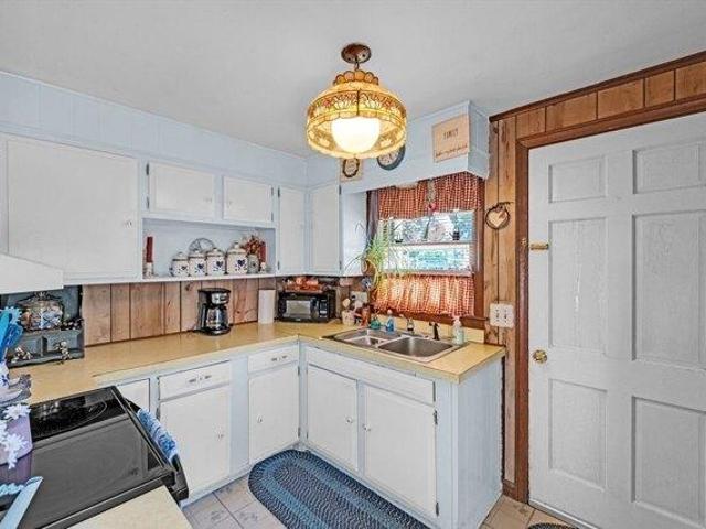 house with 3 bedroom, Southbridge MA ES103969634
