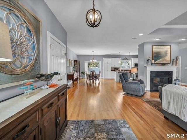 house with 3 bedroom, Southington CT ES104609293