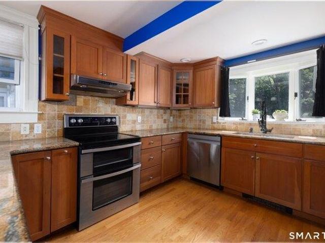 house with 3 bedroom, Southington CT ES105440352