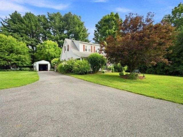 house with 3 bedroom, Southwick MA ES105534169