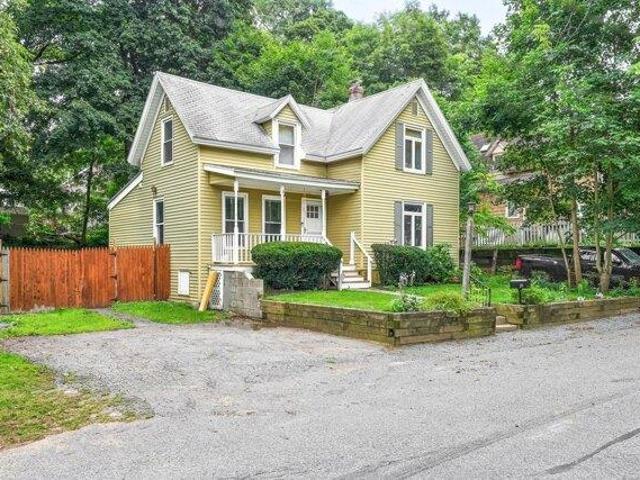 house with 3 bedroom, Spencer MA ES105419244