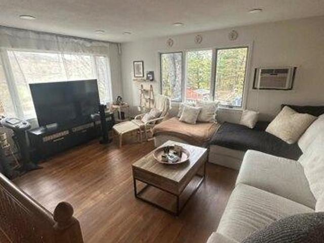 house with 3 bedroom, Springfield VT ES105423013