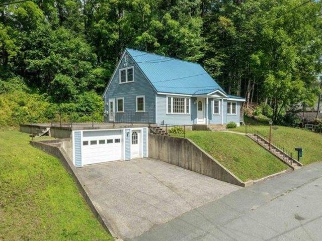 house with 3 bedroom, Springfield VT ES105439472