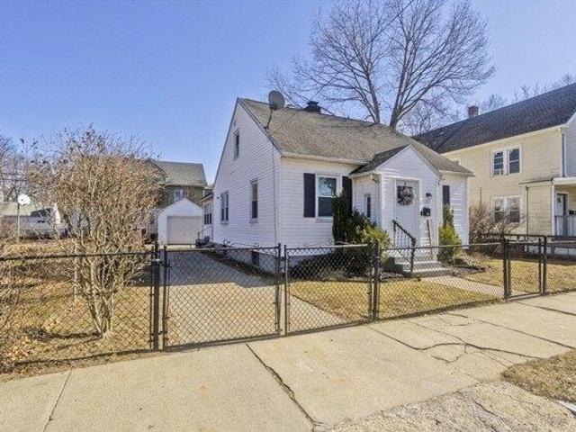 house with 3 bedroom, Springfield MA ES104514561