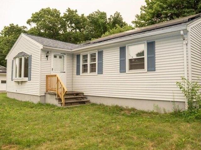 house with 3 bedroom, Springfield MA ES104649558