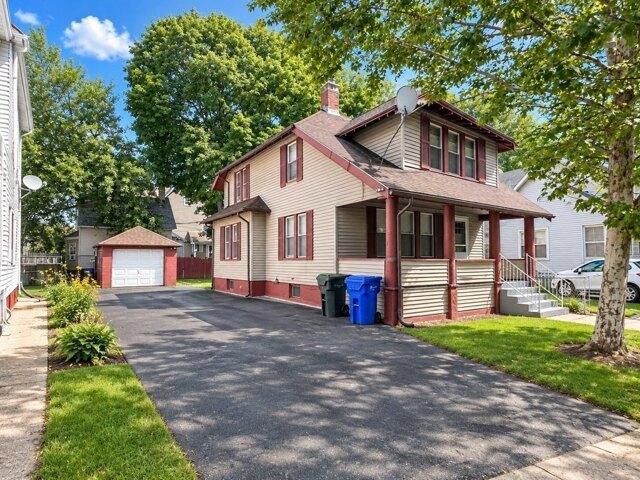 house with 3 bedroom, Springfield MA ES105478942
