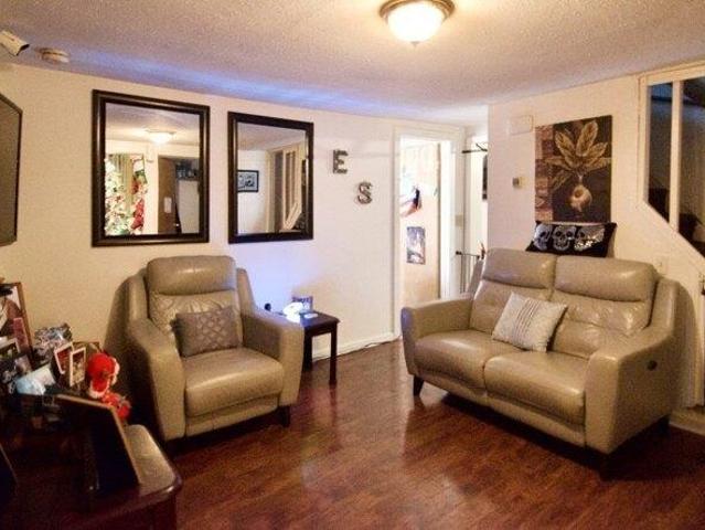 house with 3 bedroom, Springfield MA ES105492954