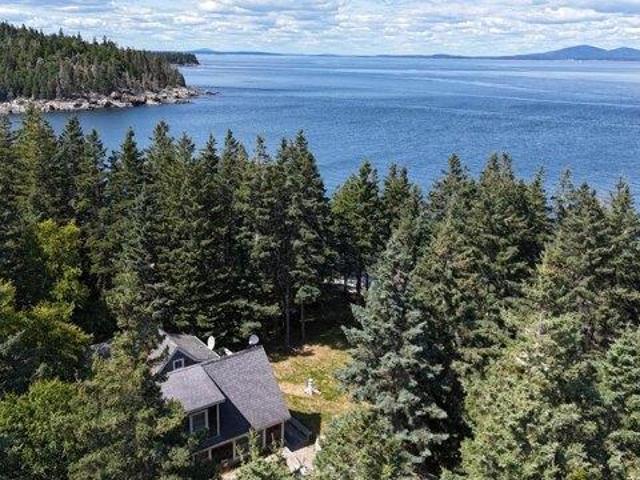 house with 3 bedroom, Swans Island ME ES105713762