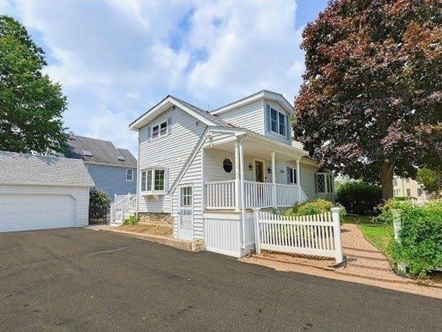 house with 3 bedroom, Stoughton MA ES105403698