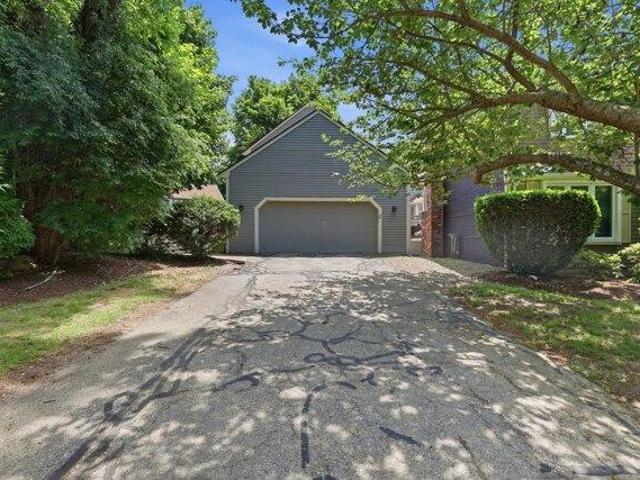 house with 3 bedroom, Stoughton MA ES105630917