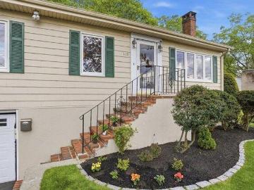 house with 3 bedroom, Stoneham MA DS103496074