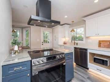 house with 3 bedroom, Stoneham MA DS103435403