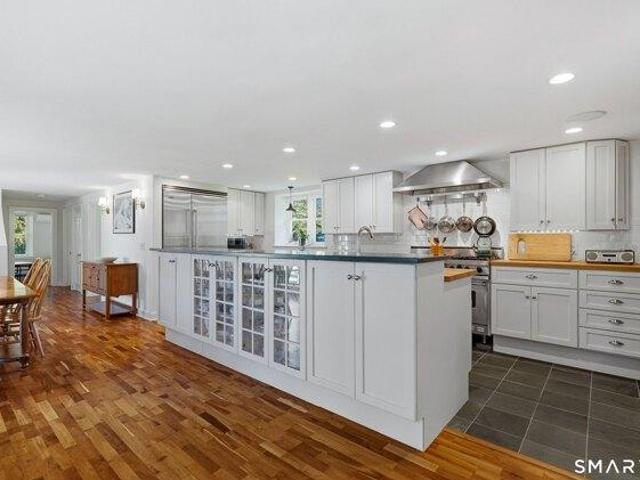 house with 3 bedroom, Stonington CT ES104848811