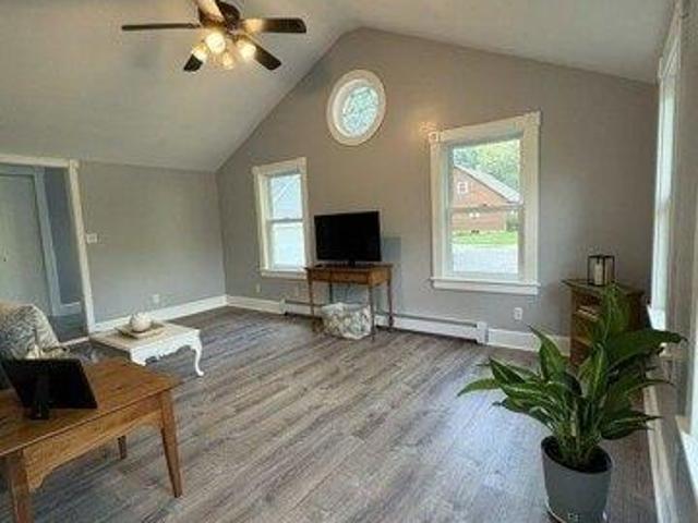 house with 3 bedroom, Stafford CT ES105631386