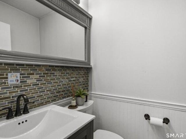 house with 3 bedroom, Stamford CT ES104808528