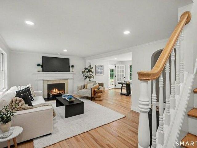 house with 3 bedroom, Stamford CT ES104834241