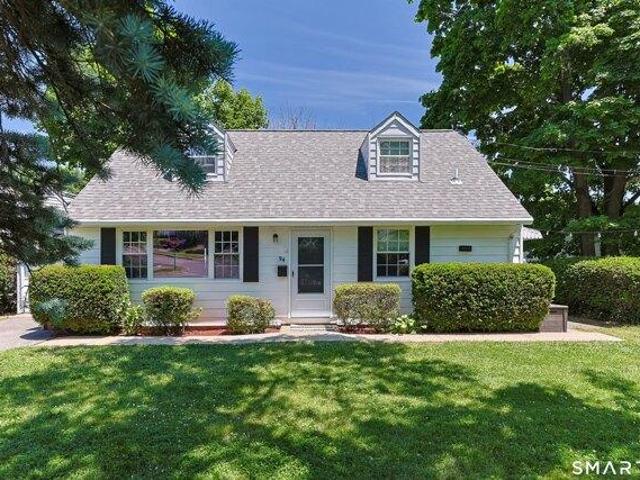 house with 3 bedroom, Stamford CT ES105553315