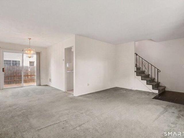 house with 3 bedroom, Stamford CT ES105576503