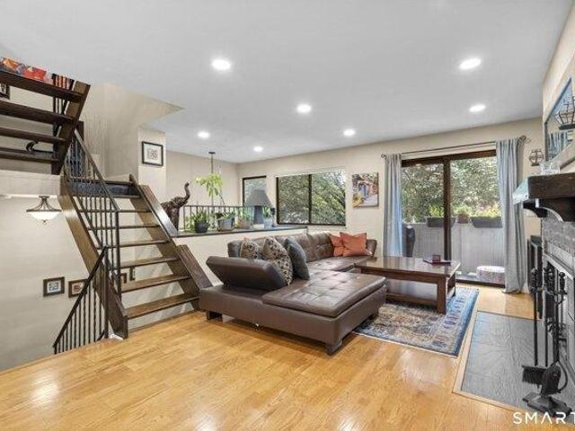 house with 3 bedroom, Stamford CT ES105578496