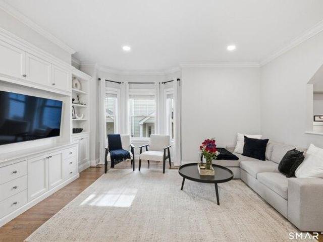 house with 3 bedroom, Stamford CT ES105512501