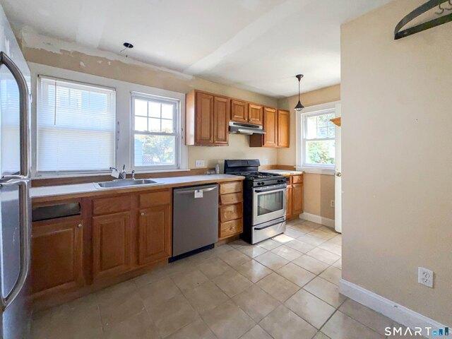 house with 3 bedroom, Stratford CT ES105613960