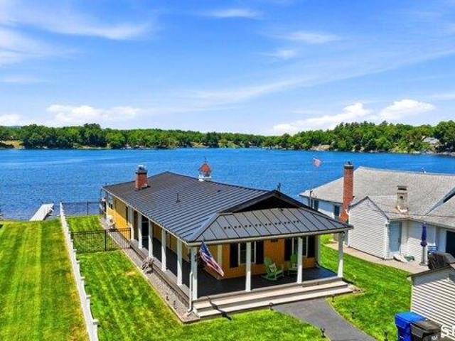 house with 3 bedroom, Suffield CT ES104352428