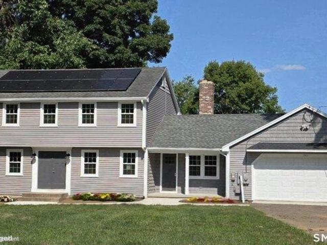 house with 3 bedroom, Suffield CT ES105415501
