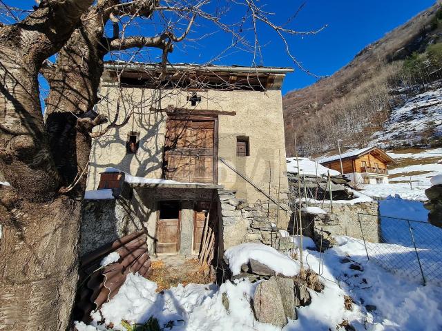 House with 3 rooms on sale in Aquila 120 m² | dreamo. Ch