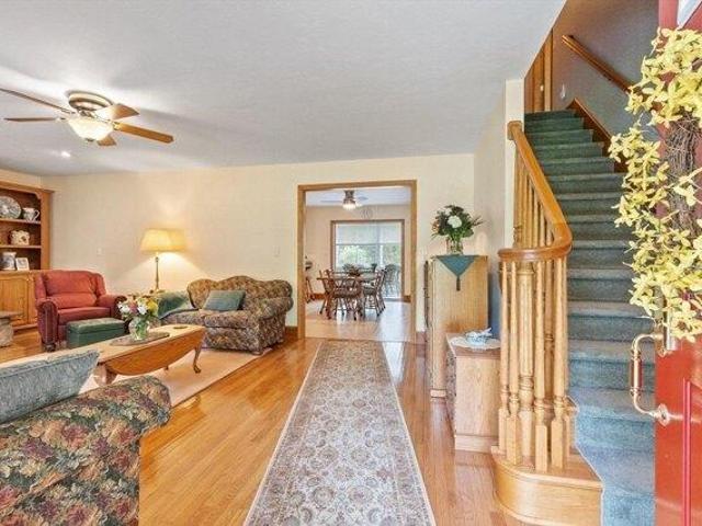 house with 4 bedroom, Templeton MA ES105404862