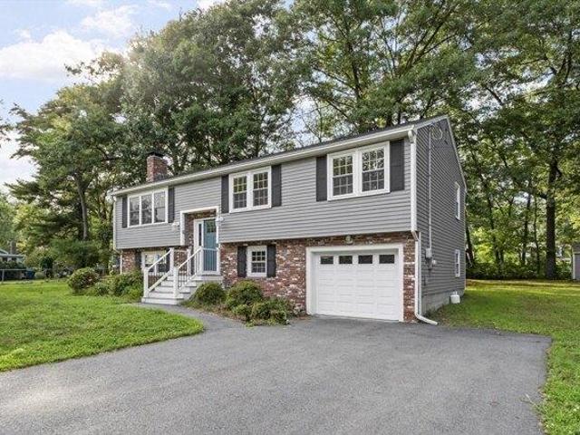 house with 4 bedroom, Tewksbury MA DS104481323