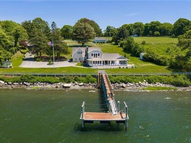 house with 4 bedroom, Tiverton RI ES105515294