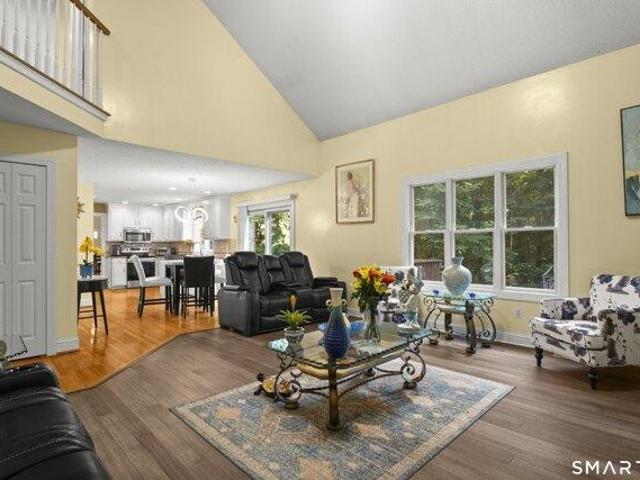 house with 4 bedroom, Tolland CT ES105317604