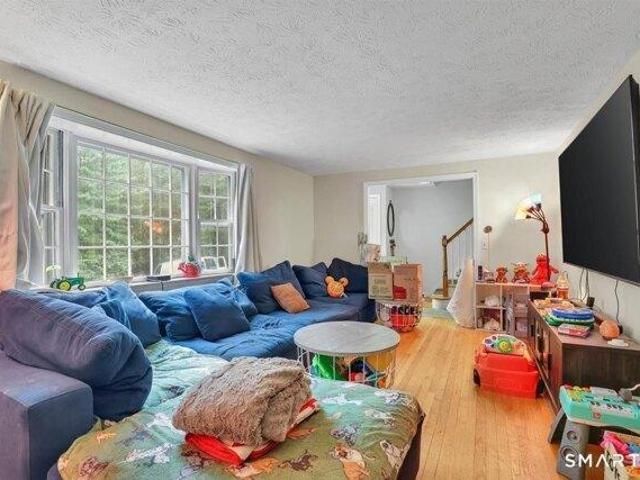 house with 4 bedroom, Tolland CT ES105613099