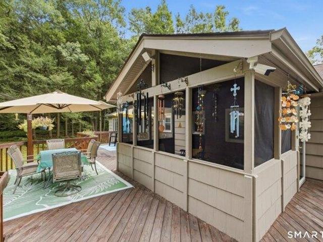 house with 4 bedroom, Tolland CT ES105633110