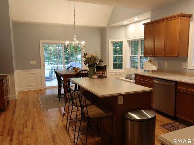 house with 4 bedroom, Tolland CT ES105788151