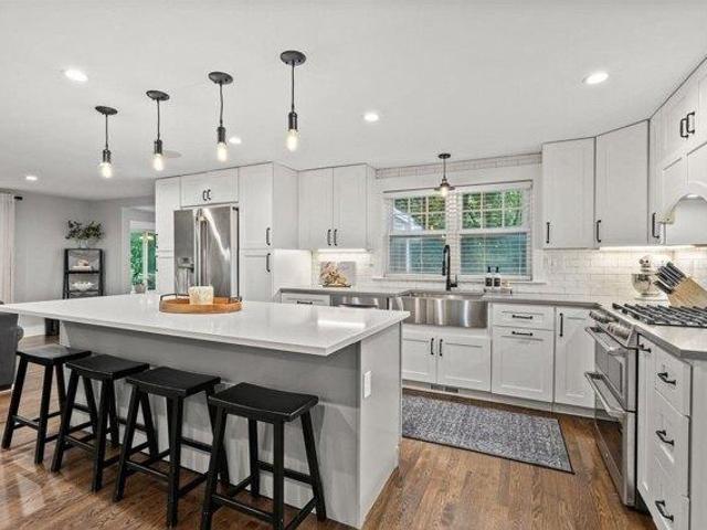 house with 4 bedroom, Topsfield MA ES105475808